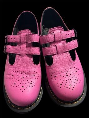 Doc Martens 8065
Virginia Leather Mary Jane Shoes
Sz 7